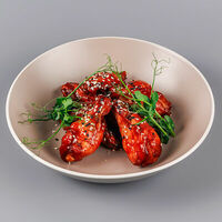 Острые куриные крылышки в медовой глазури в 1st Gallery Kitchen Atlantis