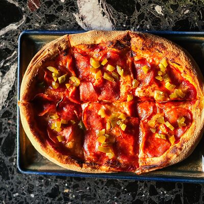 Пинца пепперони с перцем халапеньо в Nuahule по цене 25 р.