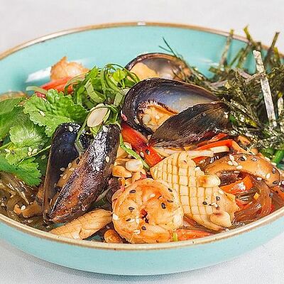 Харусаме с морепродуктами в соусе Терияки в Луиджи & Тосё по цене 589