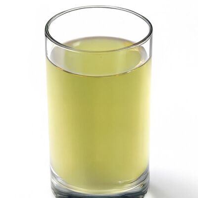 Яблочный свежевыжатый сок в Сапфир Premium HITS & GRILL по цене 800 ₽