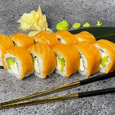 Филадельфия с авокадо в Андеграунд Pizza & Sushi по цене 483 ₽