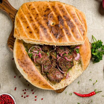 Шашлыки в хлебе бастурма из телятины в Halal Grill по цене 3290 ₽