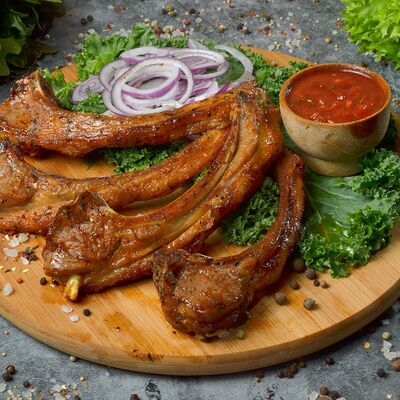 Шашлык из бараньей корейки в Шашлычный дворик по цене 1260 ₽