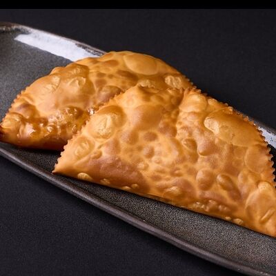 Чебуреки с бараниной в ЛАЛИКО ГРУЗИНСКАЯ КУХНЯ по цене 580 ₽