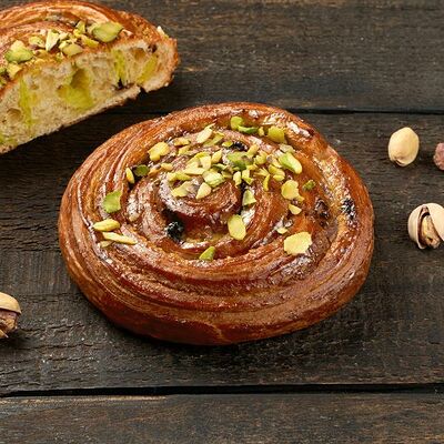 Улитка Дубайская с фисташкой в Люди Любят по цене 125 ₽