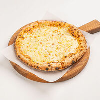 Мини-пицца Четыре сыра в Сыроварня