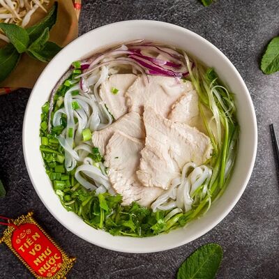 Фо га в Pho Ngon по цене 739 ₽
