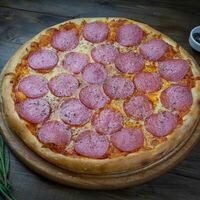 Пицца Салями в Luigis Pizza