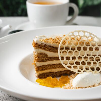 Медовик в Корея по цене 520 ₽