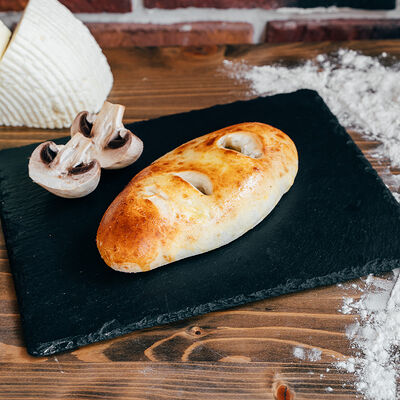 Пирожок с картошкой в Шардени по цене 140 ₽