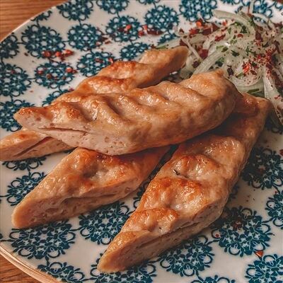 Люля-кебаб из курицы с сыром моцарелла в Соль & Перец по цене 427 ₽