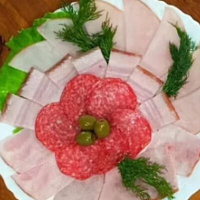 Мясное ассорти в Каприз по цене 559 ₽