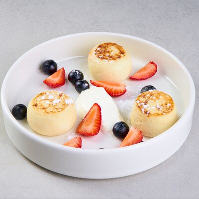 Сырники с лаймовой сметаной в Токио по цене 18 р.