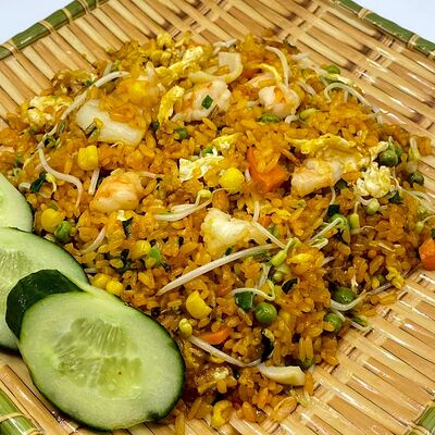 Жареный рис с морепродуктами в Viet House по цене 770 ₽