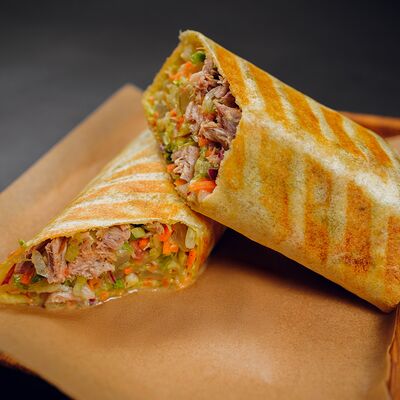 Шаурма с рваной свининой в Бутер Bro Pub по цене 540