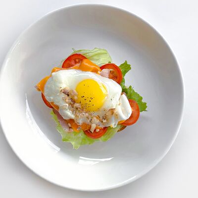 Бриошь с беконом в Ava Restafe по цене 16 р.