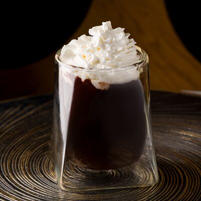 Горячий шоколад в BEATS BREW по цене 790 ₽