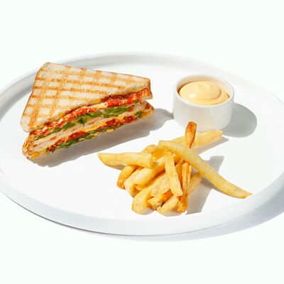 Сендвич клаб пепперони в ЭкоРолл по цене 550 ₽