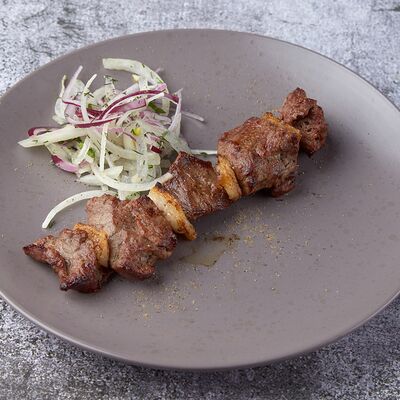 Шашлык из говяжьей вырезкив Тим Шашлык & Бургер по цене 570 ₽