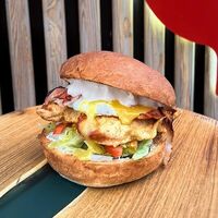 Бургер Босс Бостона с курицей в Umami