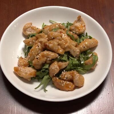 Курица в тайском соусе в Dance&grillpark по цене 315 ₽