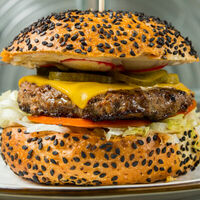 Бургер Монтана с говядиной в Бар Пиф-Паф