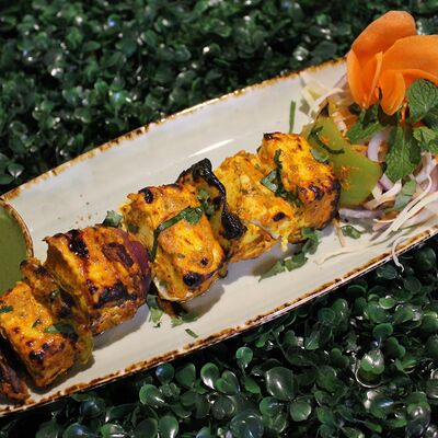 Tandoori paneer tikka / Тандури панир тикка в Бхарат по цене 749 ₽