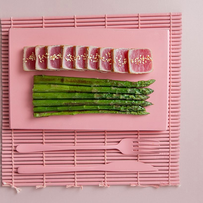 Стейк из тунца татаки в Rollwell по цене 1080 ₽