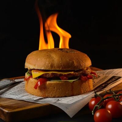 Бургер с индейкой в Хуторок по цене 525 ₽