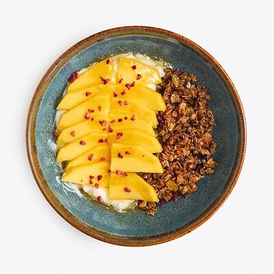 Гранола-боул с манго в Блеск по цене 680 ₽
