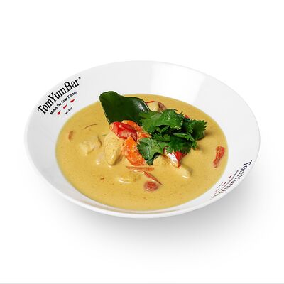 Карри red с курицей в Tom Yum Bar по цене 748 ₽