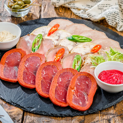 Мясное ассорти в Роял Палас по цене 950 ₽