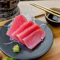 Сашими Тунец Еллоуфин в Nikkei Sushi Premium