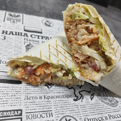 Шаурма классическая с курицей в Лидер вкуса по цене 320 ₽