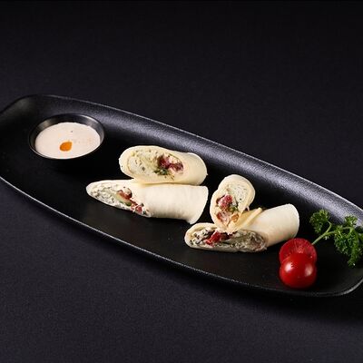 Роллы по-грузински в ЛАЛИКО ГРУЗИНСКАЯ КУХНЯ по цене 750 ₽