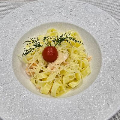 Феттучини с лососем в На покровке по цене 850 ₽