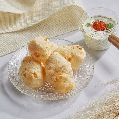 Пончики с дзадзики и икрой в Ribambelle по цене 950 ₽