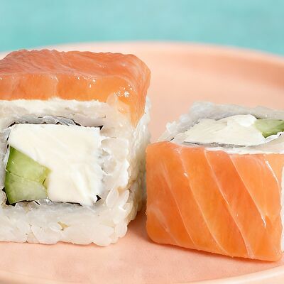 Ролл Филадельфия лайт в Sushi Street по цене 579 ₽
