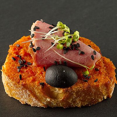 Пинчос с говяжьей вырезкой в Brusketta.pro по цене 172 ₽