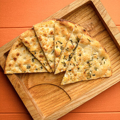 Фокачча с розмарином в Сорренто by Novikov по цене 430 ₽