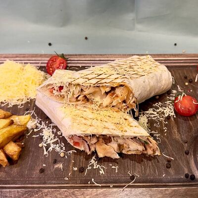 Шаурма Цезарь в Донер Хаус по цене 550 ₽