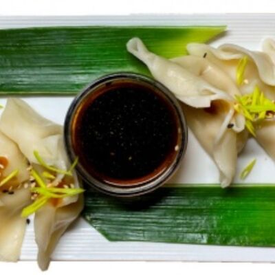 Гедза с курицей в Суши-бар Тунец по цене 420 ₽