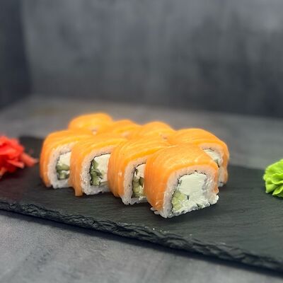 Ролл Филадельфия с лососем в Лось Лосось по цене 750 ₽