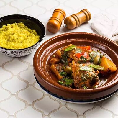 Тажин с индейкой на две персоны в Maroon по цене 3190 ₽