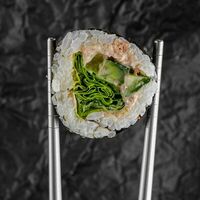 Кимпаб с консервированным тунцом в Goyo korean bbq