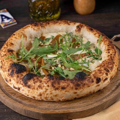 Бьянка с грушей в Pizzamento по цене 670 ₽