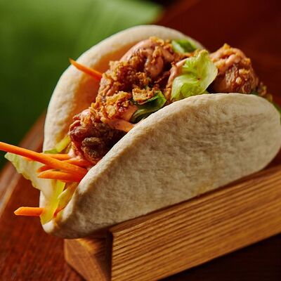 Бао с курицей в Рамен с уткой по цене 450 ₽