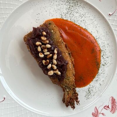 Сардины в панировке фаршированные изюмом и кедровыми орехами в L'angolo Italiano по цене 23 р.