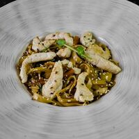 Удон с курицей в Restobar Первый & Ресторан доставки Личный повар