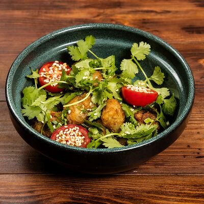 Острые баклажаны, кинза, кунжут в Трактир Колесо по цене 462 ₽